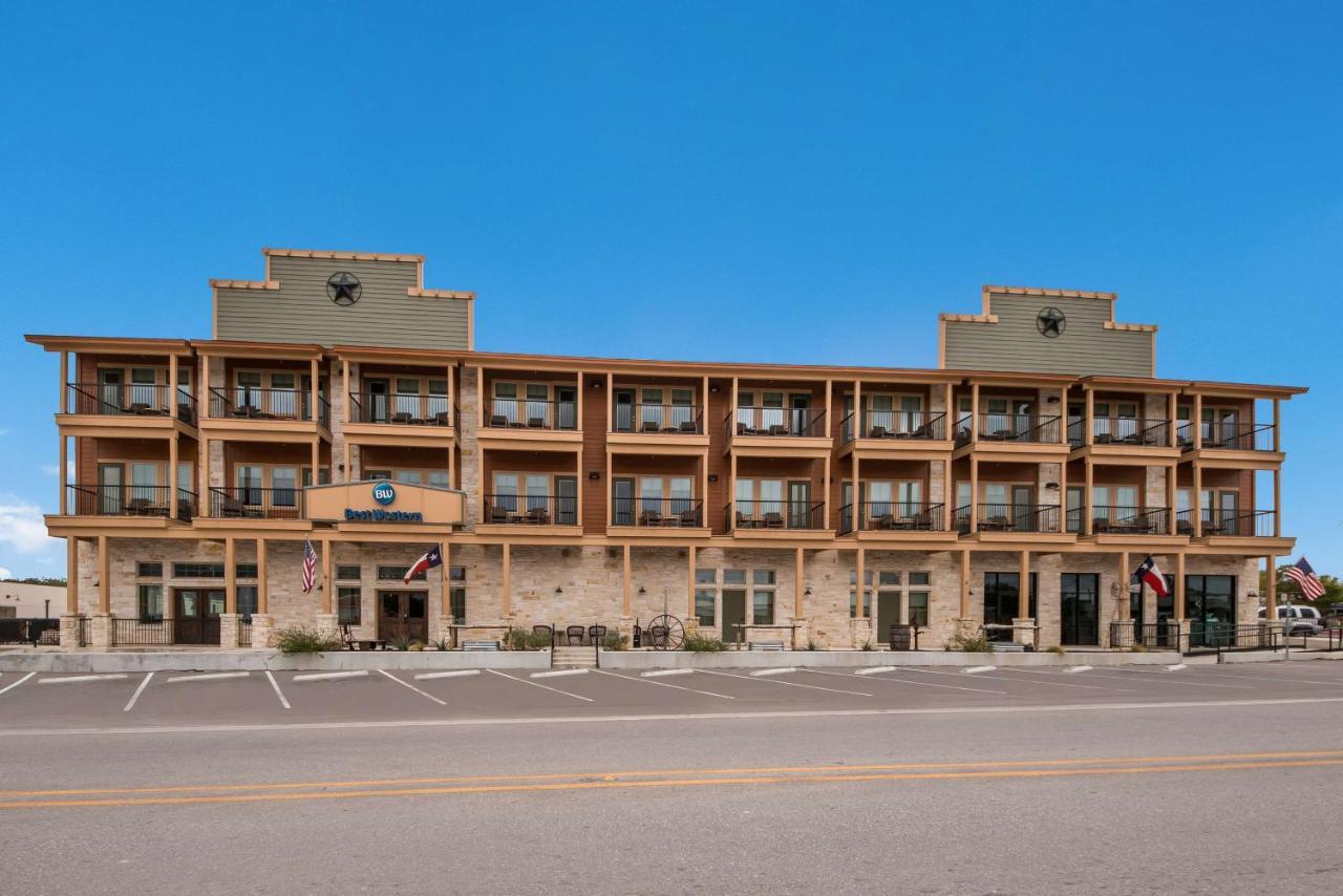 Hotel Western Suites&saloon